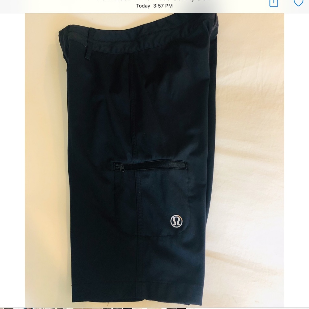 Lululemon Womens Black Bermuda Adventure Short Sz 4